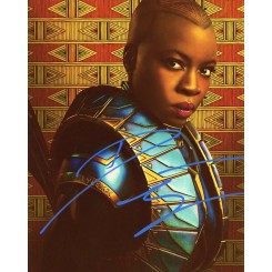 GURIRA Danai (The Walking...