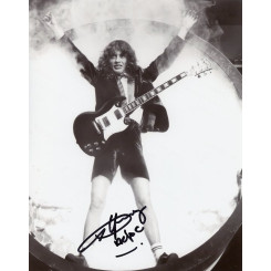 YOUNG Angus (AC/DC)