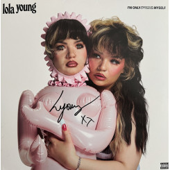 YOUNG Lola