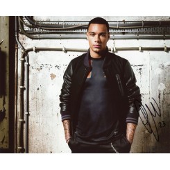 The jacket Gucci red and black worn by Gregory van der Wiel on the account  Instagram of @gregoryvanderwiel