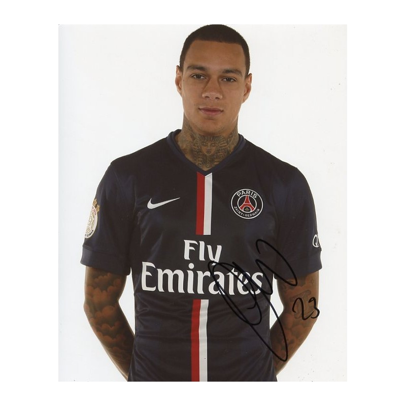 Gregory Van Der Wiel Signs With PSG 