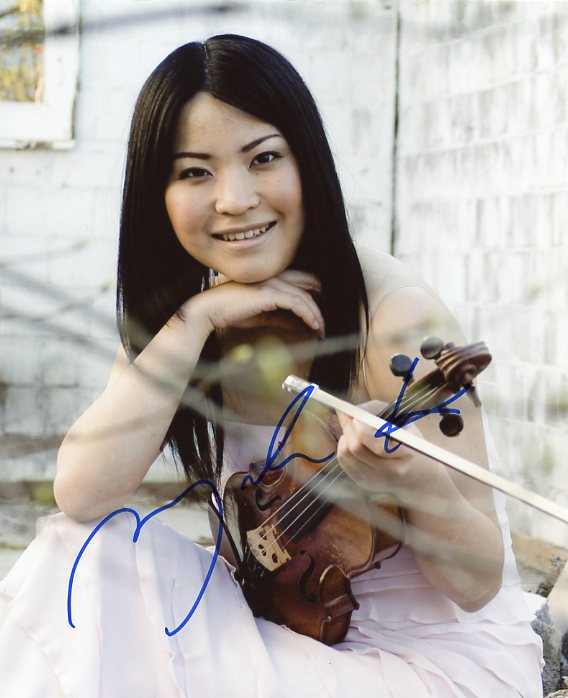 Autographe MAYUKO Kamio , Vente Photo Dédicacée MAYUKO Kamio All